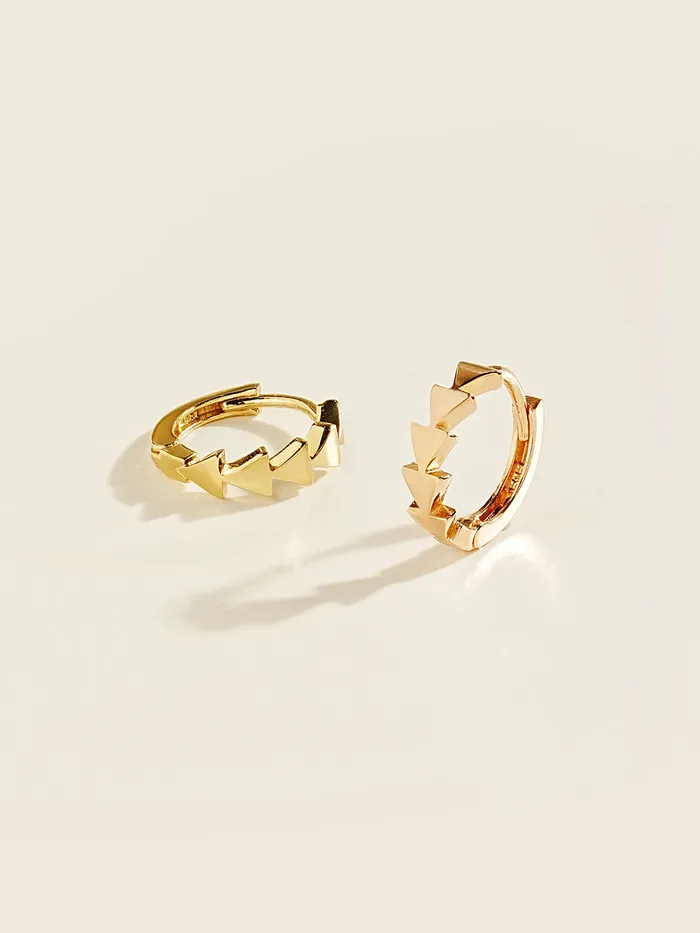 MinimalBijoux Earrings 14K 18K Signal Cartilage Hoop Earring