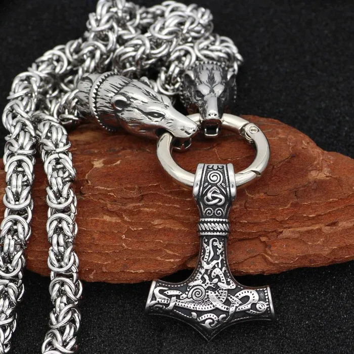 VikingStore Necklaces Silver King Chain Featuring Bear Heads Holding Mjolnir Pendant